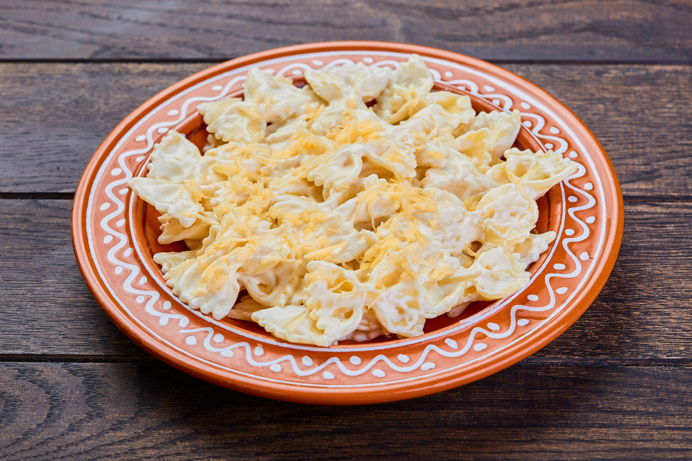 Макароны с сырным соусом