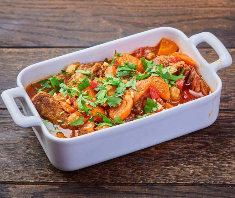 Говядина, томлёная с овощами