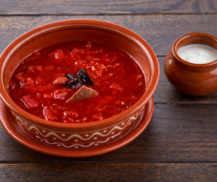 Борщ с уткой и черносливом